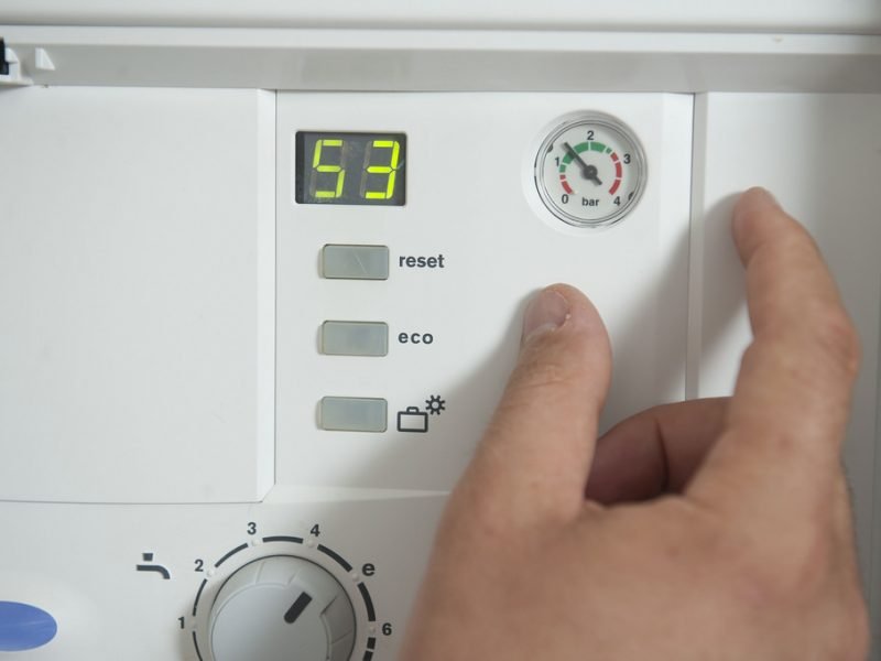central-heating-repairs image of a heating gauge